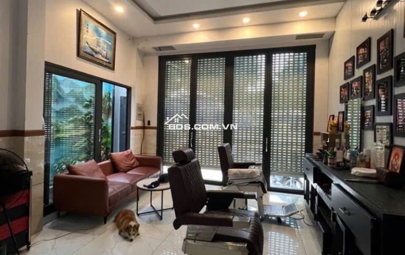 Nhà mặt phố Bạch Đằng, Tân Bình 40m² giá 16 tỷ - Thiết kế thông minh, thương lượng!