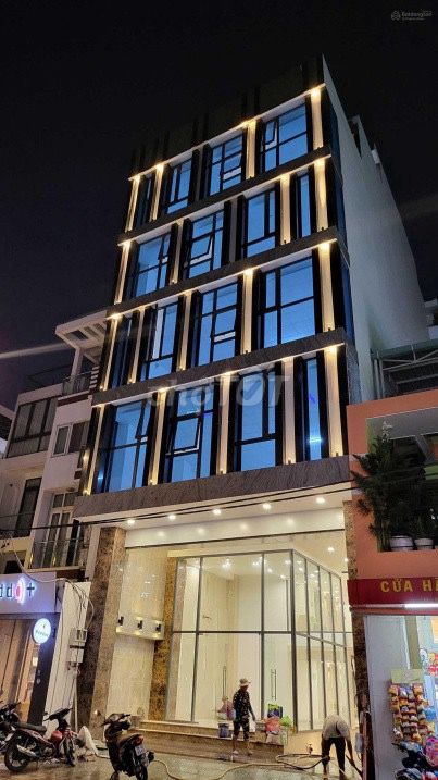 Cho thuê toà nhà văn phòng Trần Khắc Chân, Q.1 - Diện tích 1600m², giá chỉ 102 triệu
