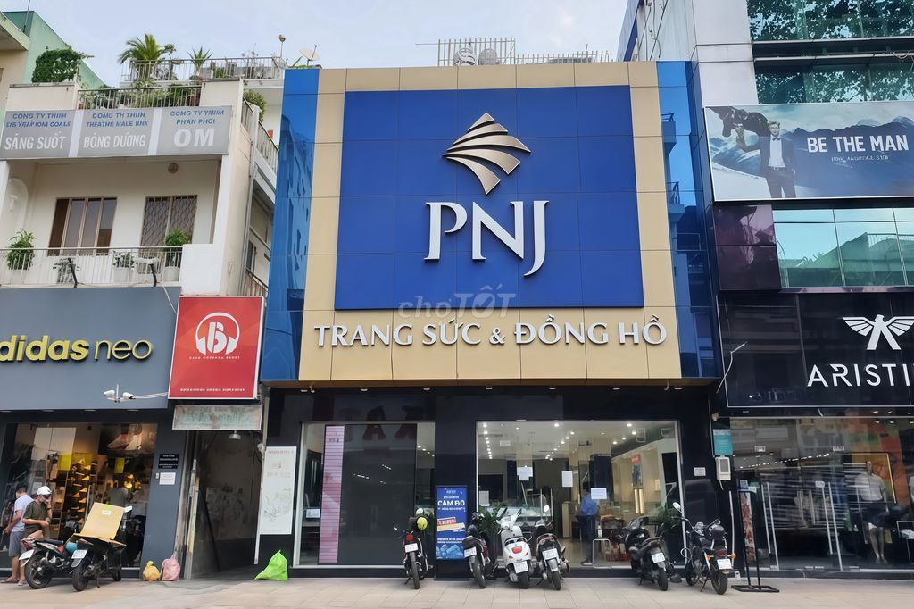 Cho thuê mặt bằng đường 3/2, Quận 10, 230m² - Góc 2 mặt tiền siêu vip!