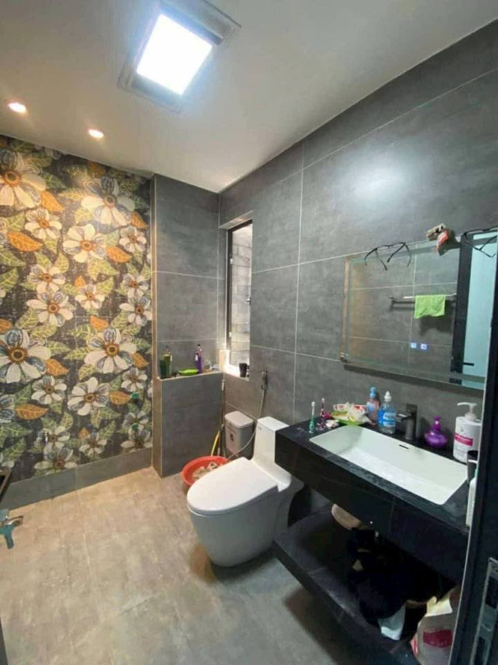 Nhà 7 tầng Phương Canh, Nam Từ Liêm 30,5m² giá 7,95 tỷ - Thang máy Mitsubishi sang trọng!