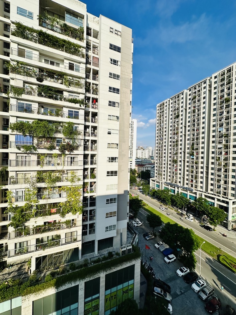 Chung cư Lê Văn Lương 60m² giá 5.3 tỷ - Căn góc full nội thất, sẵn sàng vào ở!