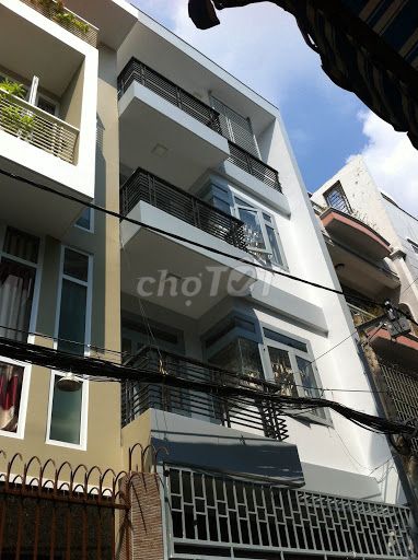 Nhà nguyên căn mặt tiền 301A Phan Xích Long, Q. Phú Nhuận 90m² - Vị trí đắc địa cho kinh doanh!