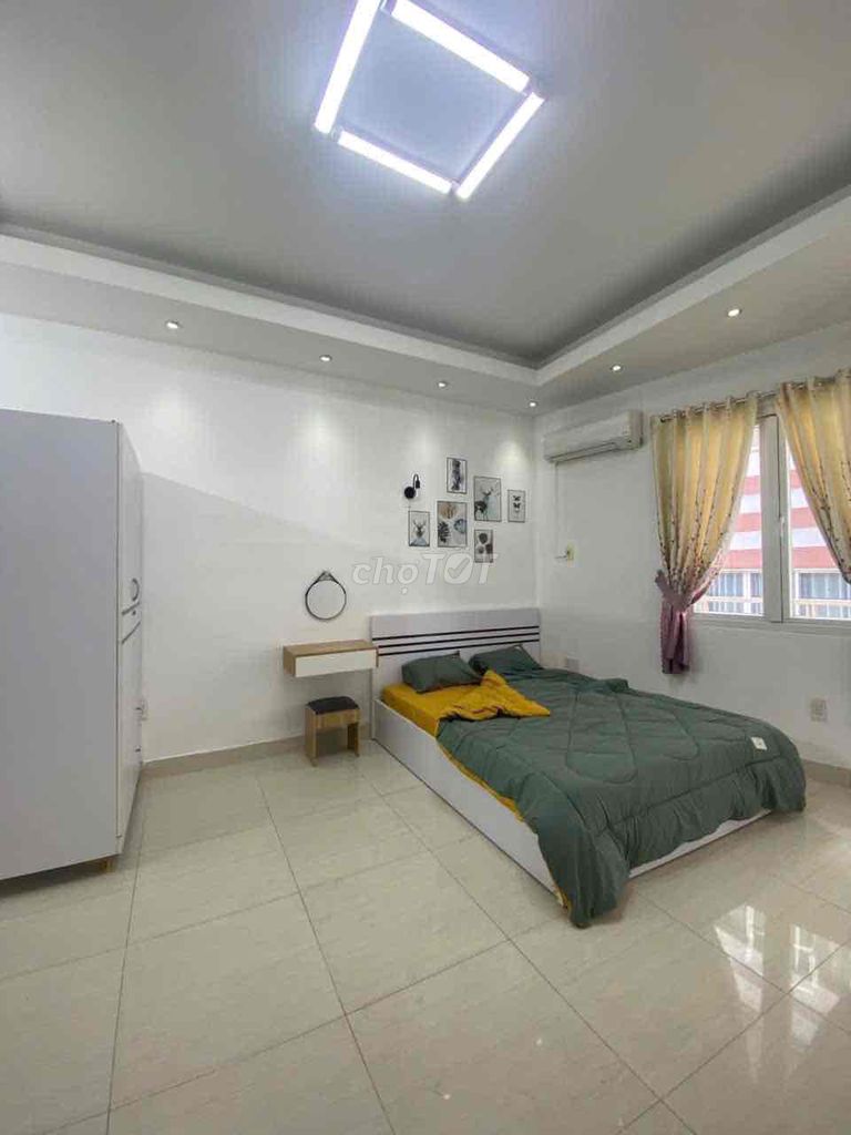 Phòng cho thuê Lê Văn Sỹ Quận 3 40m² giá 7.2 triệu - Không chung chủ, ban công thoáng mát!