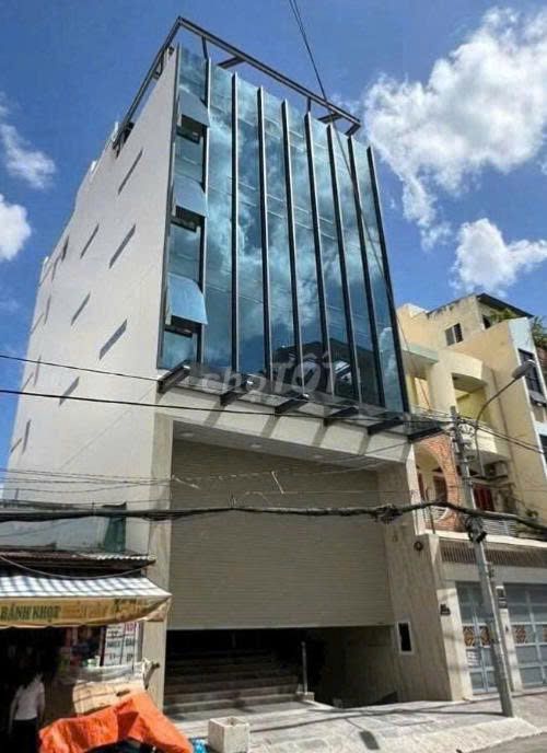 Cho thuê tòa nhà mặt tiền Âu Cơ - Lạc Long Quân Tân Bình 320m² - Giá chỉ 120 triệu/tháng!