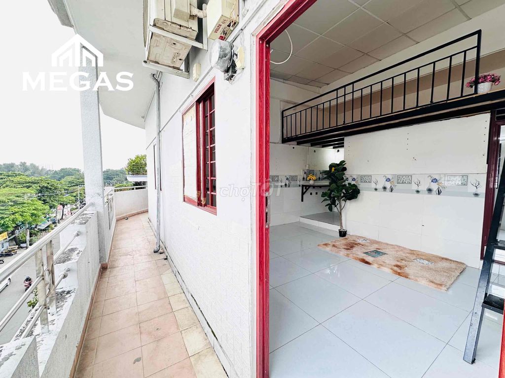 Căn hộ Ban Công Gác Cao M7 Đường Hậu Giang 40m² giá 3.1 triệu - Không gian thoáng đãng lý tưởng!
