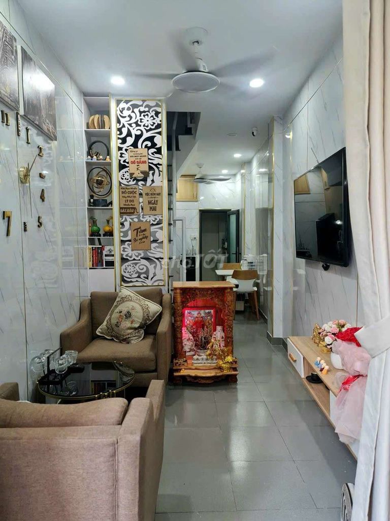 Nhà đẹp chính chủ 22m², Nguyễn Thượng Hiền P5 Bình Thạnh - Giá chỉ 2.99 tỷ!