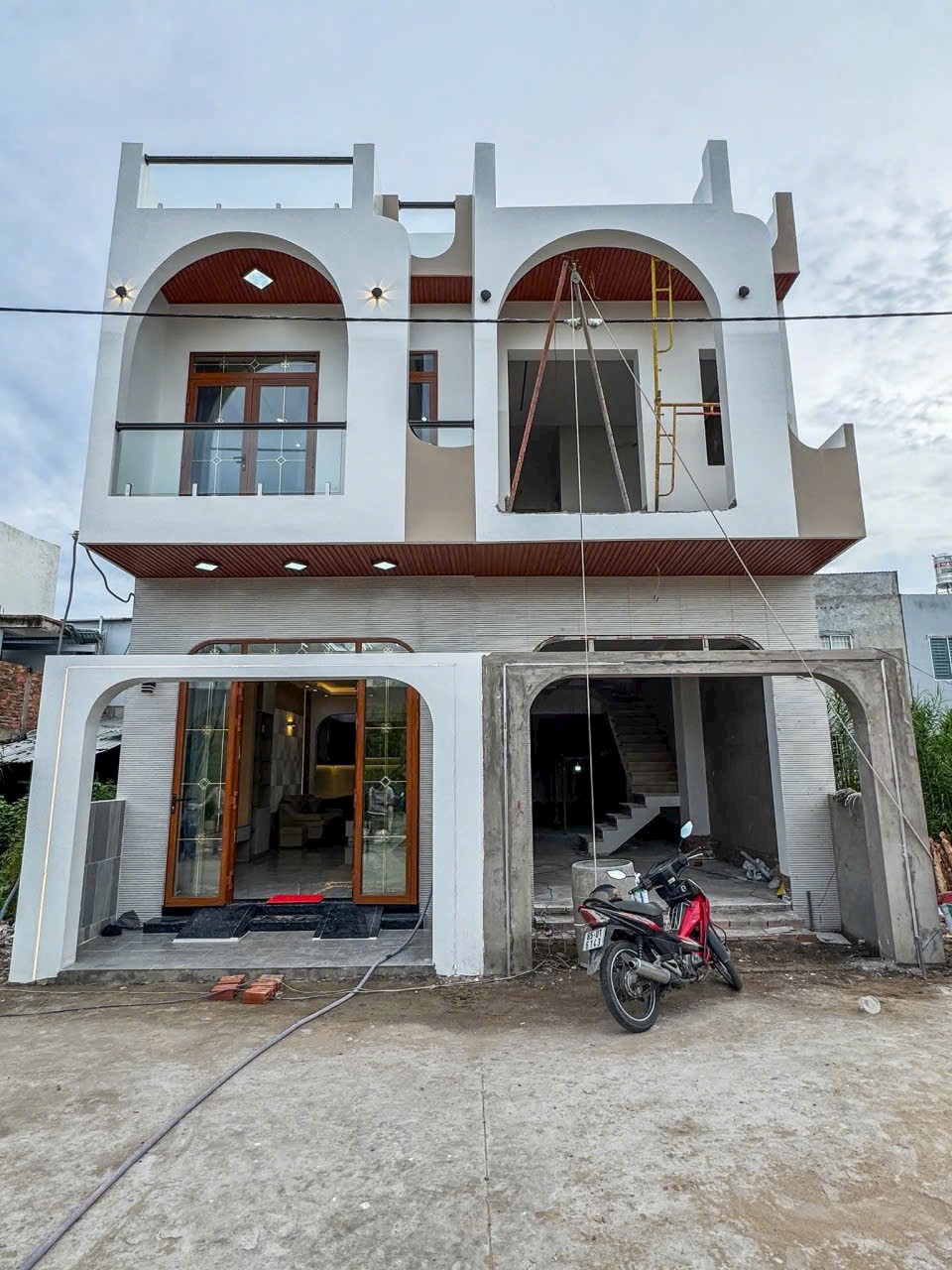 Nhà trệt lầu tại hẻm 388Z Nguyễn Văn Cừ, Cần Thơ 64m² giá 4.2 tỷ - Sổ hồng hoàn công