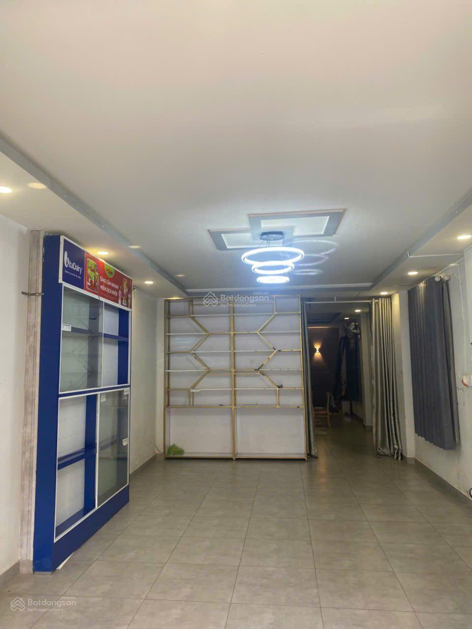 Nhà mặt tiền Tân Hòa Đông, Quận 6, 82m² giá 26 triệu - Kinh doanh sầm uất!