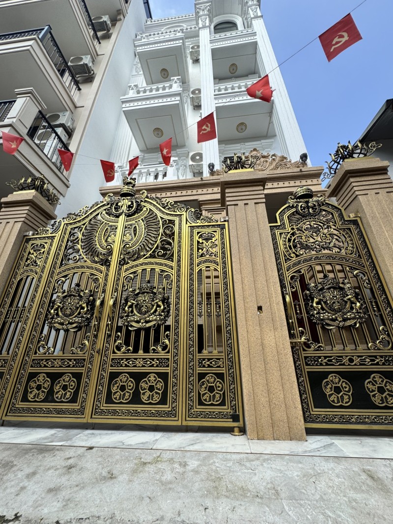 Nhà 6 tầng Việt Hưng, Long Biên 95m² giá 2.01 tỷ - Ô tô vào tận nhà!