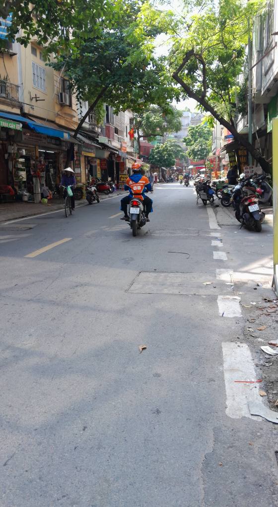 Nhà mặt phố Vương Thừa Vũ, Thanh Xuân 70m² giá 16 tỷ - Vị trí vàng cho thuê và kinh doanh!