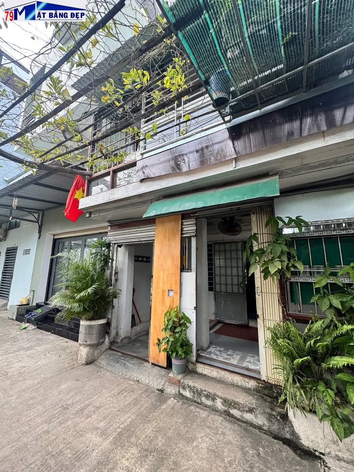 Nhà nguyên căn cho thuê tại Bạch Thái Bưởi, Nha Trang 37m² giá 4 triệu - Gần biển, tiện ích đầy đủ!