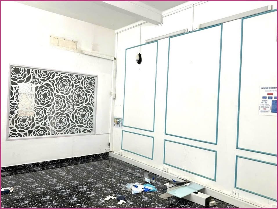 Nhà mặt tiền Lê Quang Định, Bình Thạnh 68m² giá 33 triệu - Thiết kế hiện đại, kinh doanh sầm uất!