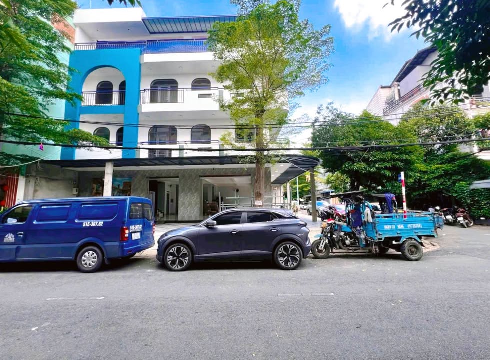 Cho thuê mặt bằng góc 2 mặt tiền Vườn Lài 256m² - Kinh doanh đỉnh cao tại Tân Phú!
