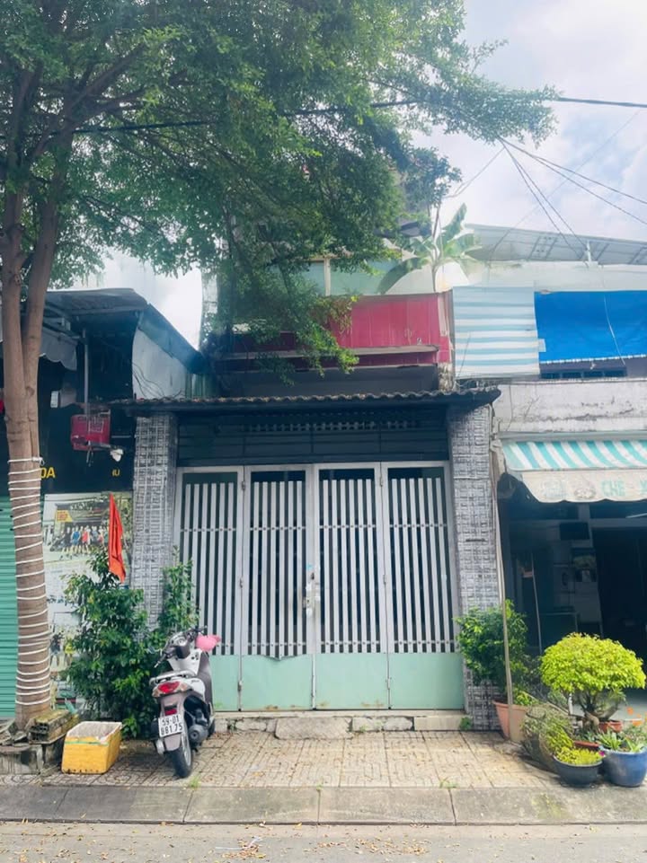 Nhà cho thuê mặt tiền đường Họ Lê, Tân Phú 84m² giá 17 triệu/tháng - Không thể bỏ lỡ!