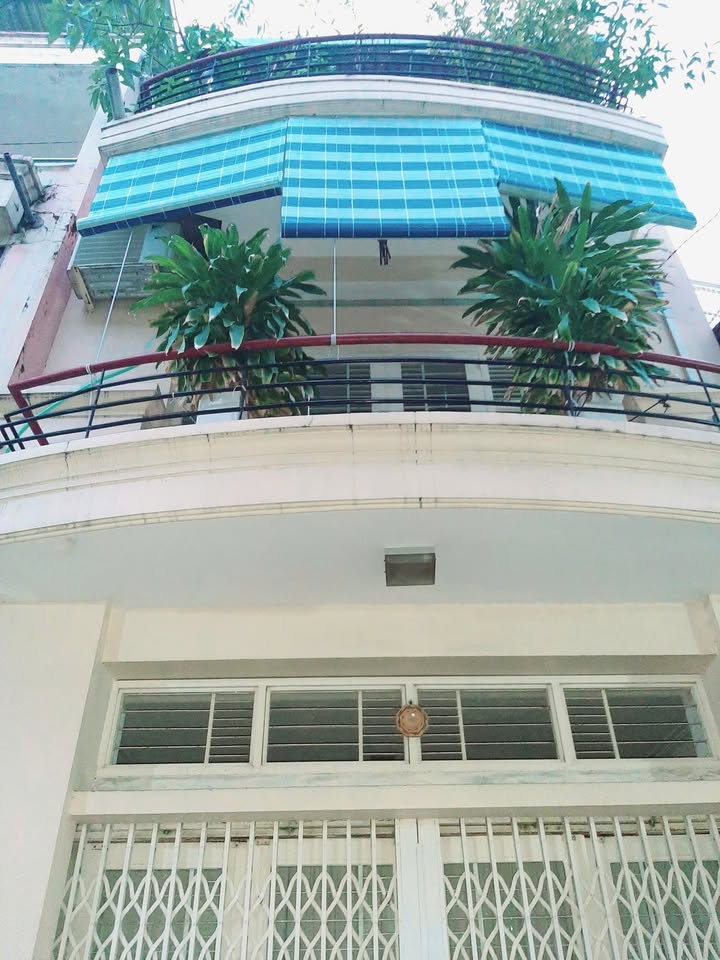 Nhà nguyên căn cho thuê hẻm ô tô Bành Văn Trân, Tân Bình 48m² giá 15 triệu - Full nội thất, chỉ việc vào ở!