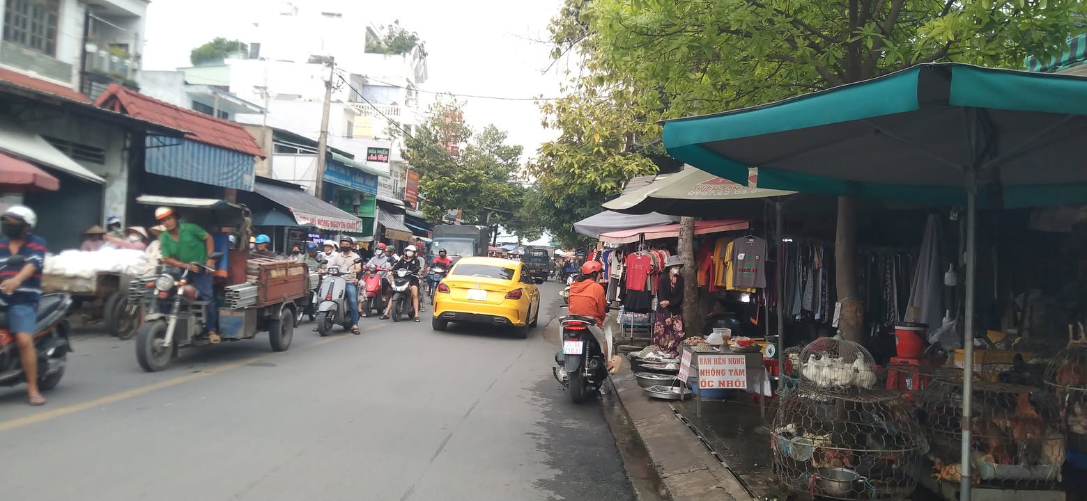 Nhà 7 Tầng Mặt Tiền Huỳnh Thị Hai 370m² - Đầu Tư Kinh Doanh Sinh Lời