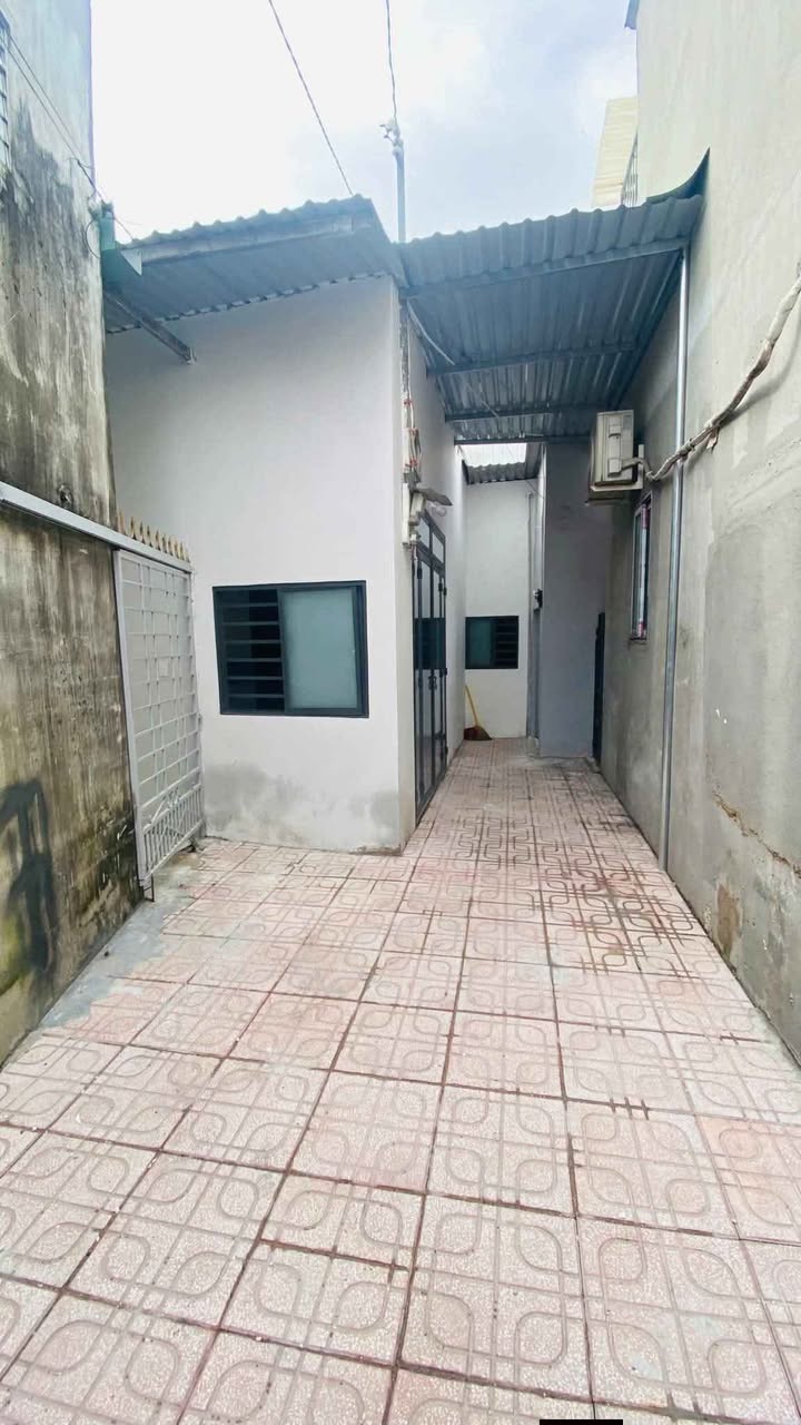 Nhà riêng tại Dĩ An, Bình Dương 85m² giá 2.5 tỷ - Sổ hồng chính chủ, gần chợ