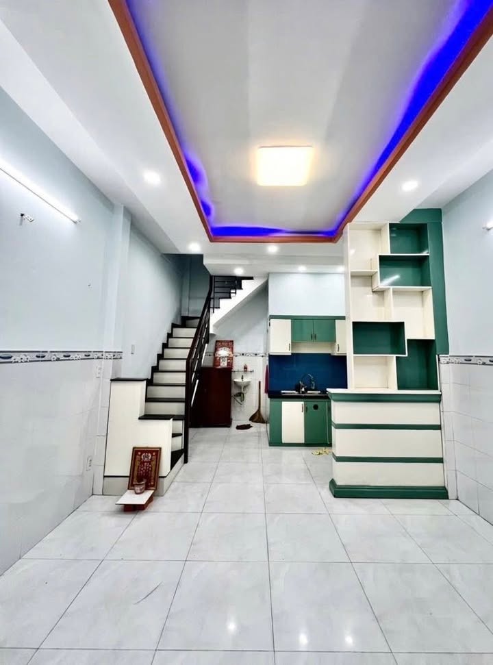 Nhà phố Gò Xoài, Bình Tân 28m² giá 3.65 tỷ - Hẻm xe hơi thông thoáng!