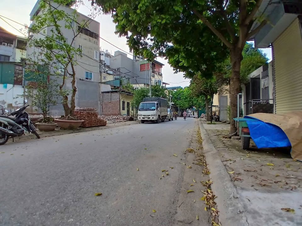 Đất nền Ngọc Thụy Long Biên 50m² giá 8.8 tỷ - Cơ hội đầu tư hiếm có!