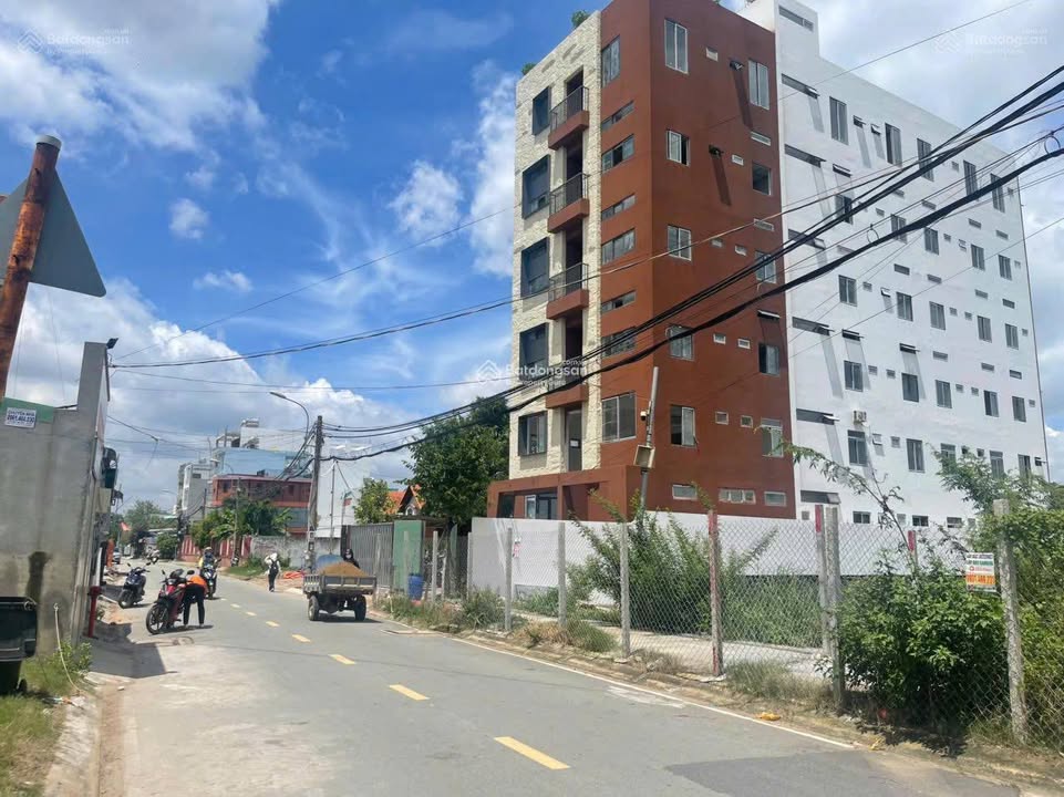 Bán gấp FrontHouse 122m² mặt tiền Võ Văn Hát giá 7.6 tỷ - Đầu tư sinh lời ngay!