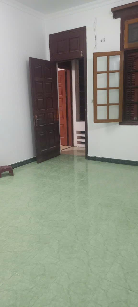 Căn hộ CC Đầm Nấm - Thượng Thanh 60m² chỉ 5 triệu/tháng - An ninh tốt, gần chợ