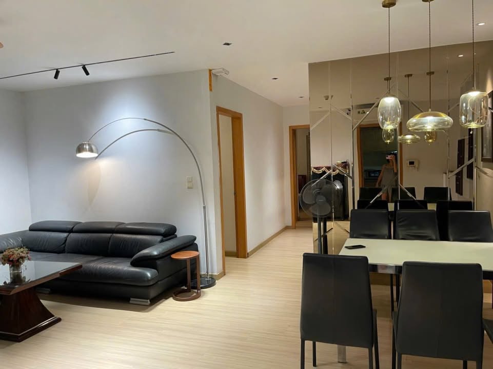 Căn hộ Sky City Tower Đống Đa 139m² giá 25 triệu - Full nội thất, ô tô vào tận nơi!