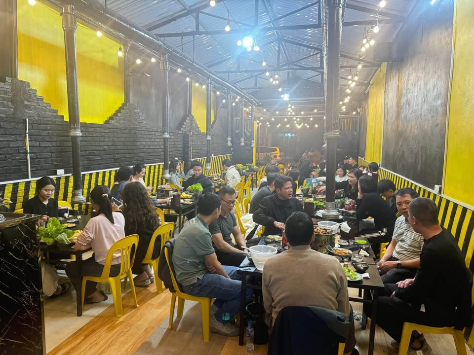 Quán ăn cho thuê tại 93 Trần Anh Tông, Nam Định - Diện tích 90m², vị trí đắc địa!