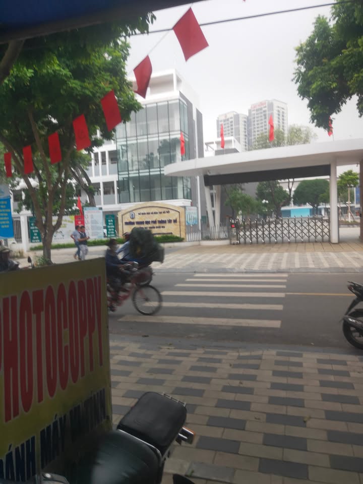 Nhà Phú Thượng 61m² giá 12.8 tỷ - Bán gấp, hàng hiếm khu vực!