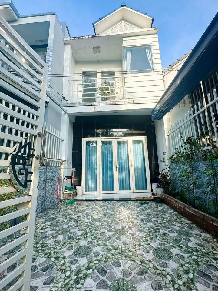 Nhà 2 tầng Hẻm 5 Đường Lê, Trung An, 80m² chỉ 1 tỷ - Đầu tư hiệu quả!