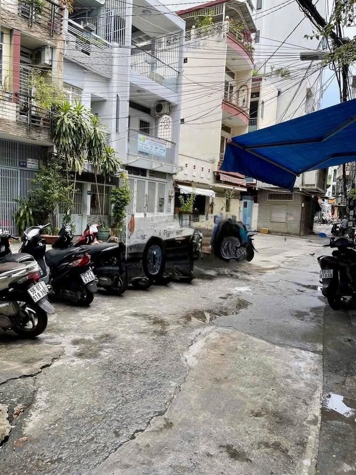 Nhà nguyên căn cho thuê hẻm xe hơi Lê Văn Duyệt, 40m² giá 10 triệu - Khu dân trí cao!