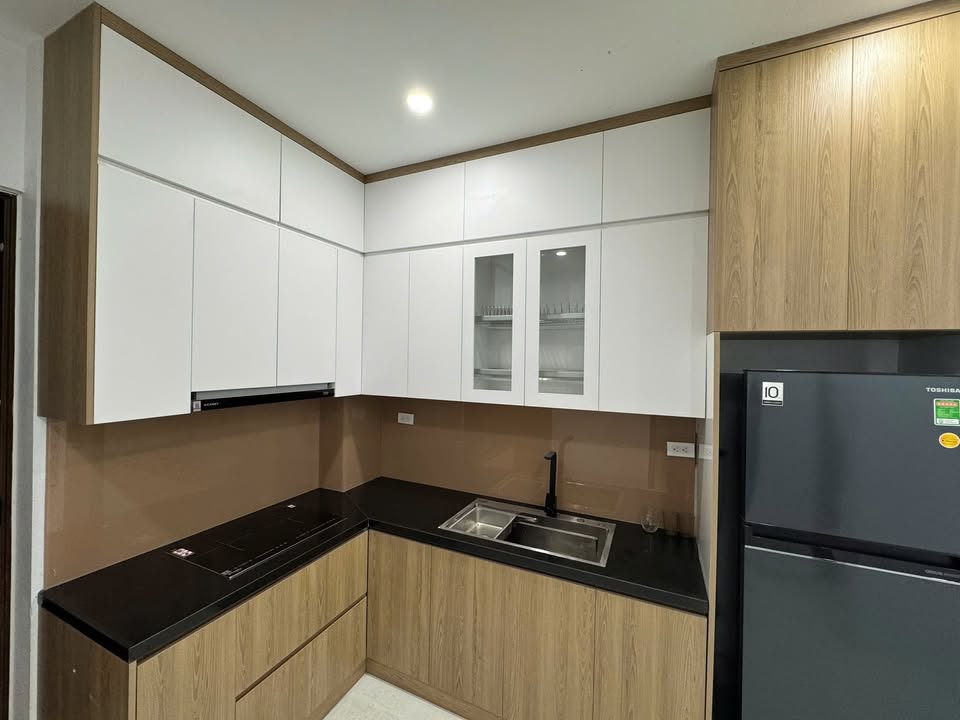 Nhà cho thuê CCMN tại Lạc Long Quân - 50m² - Full nội thất tiện nghi