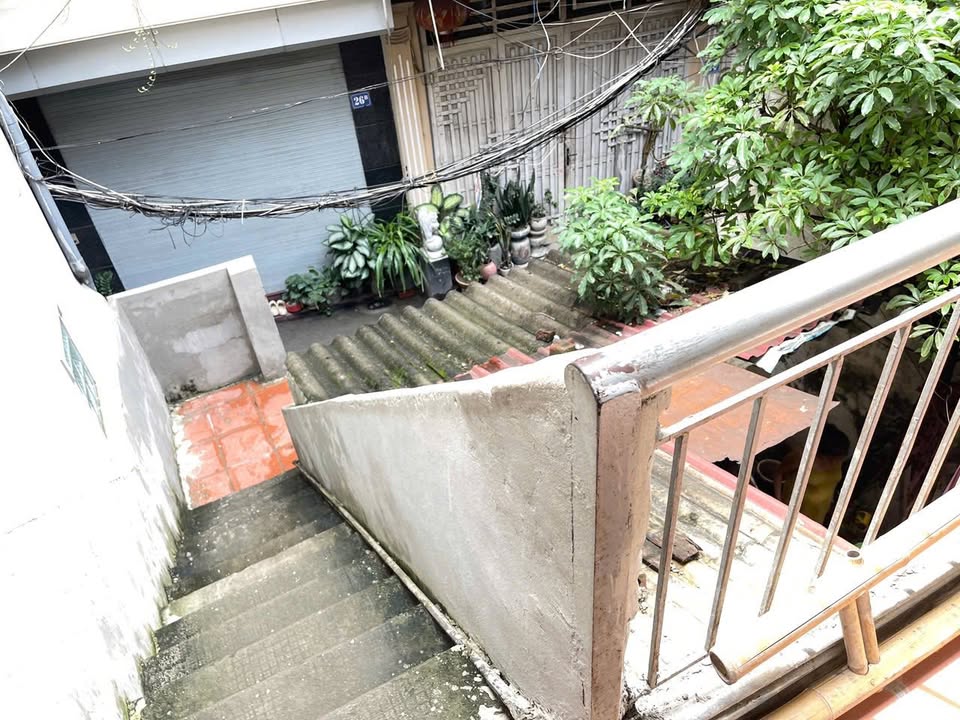 Căn hộ Tập thể BCA Khâm Thiên 45m² giá 2.15 tỷ - Nhà đẹp, ở ngay!