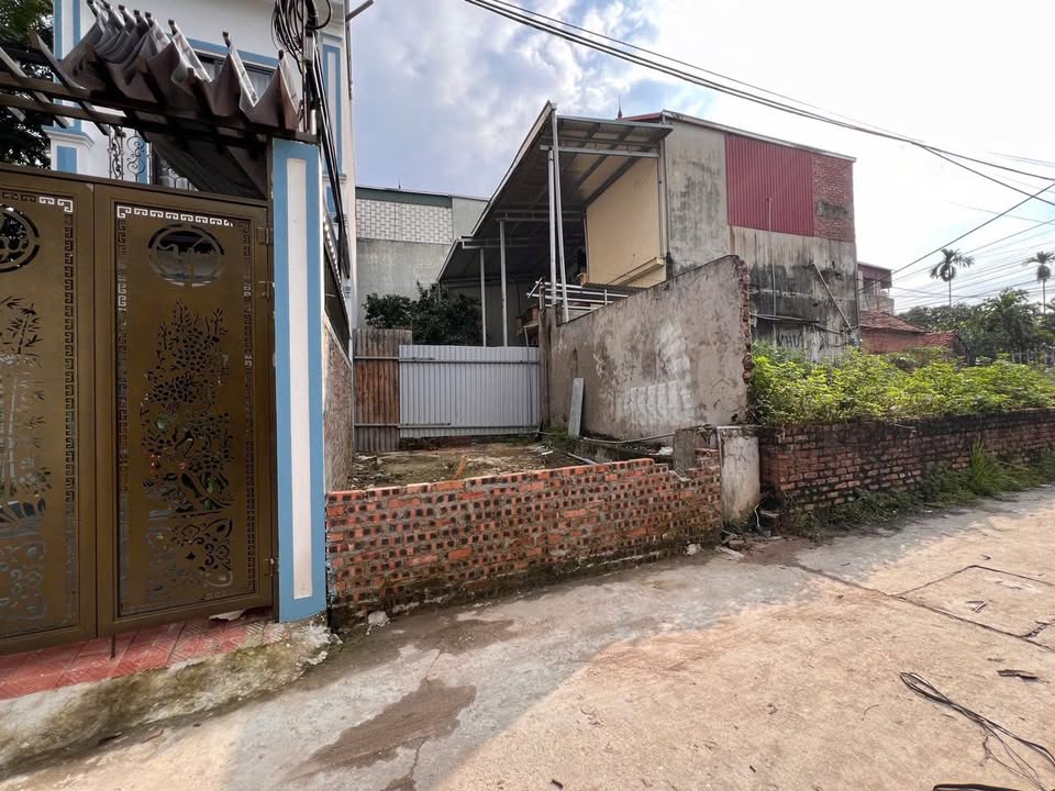 Đất thổ cư Sơn Đồng - Thạch Thất 45.7m² giá 3.8 tỷ - Đường thông thoáng, xây nhà đẹp!