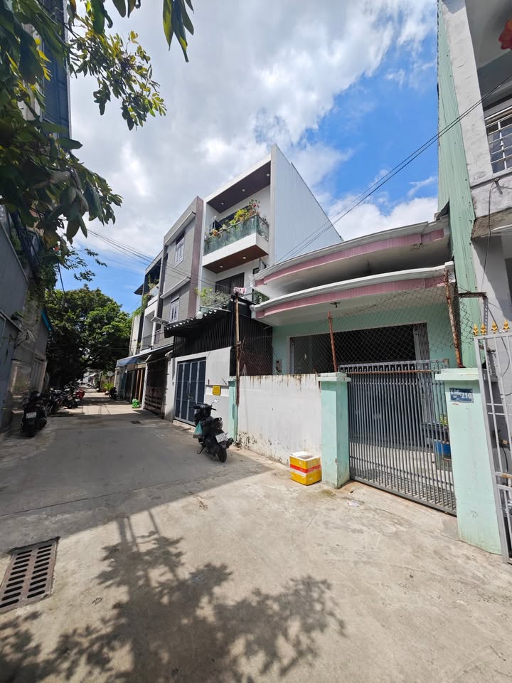 Nhà gác lửng gỗ Thái Thị Bôi 83m² giá 4 tỷ - Kiệt ô tô 6m thuận tiện!