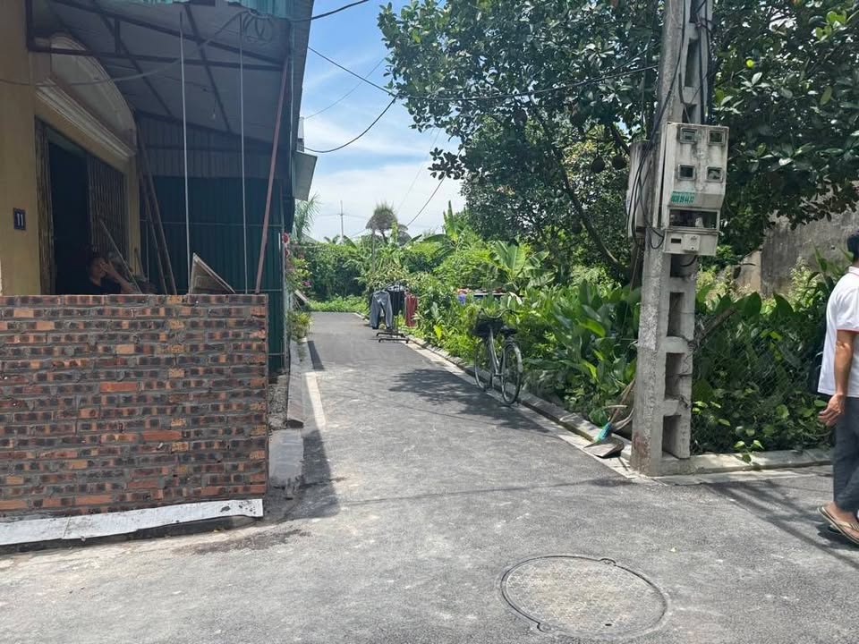 Đất nền lô góc 40m² tại Nam Hồng, Đông Anh chỉ 2 tỷ - Vị trí đắc địa gần chợ và trường học!