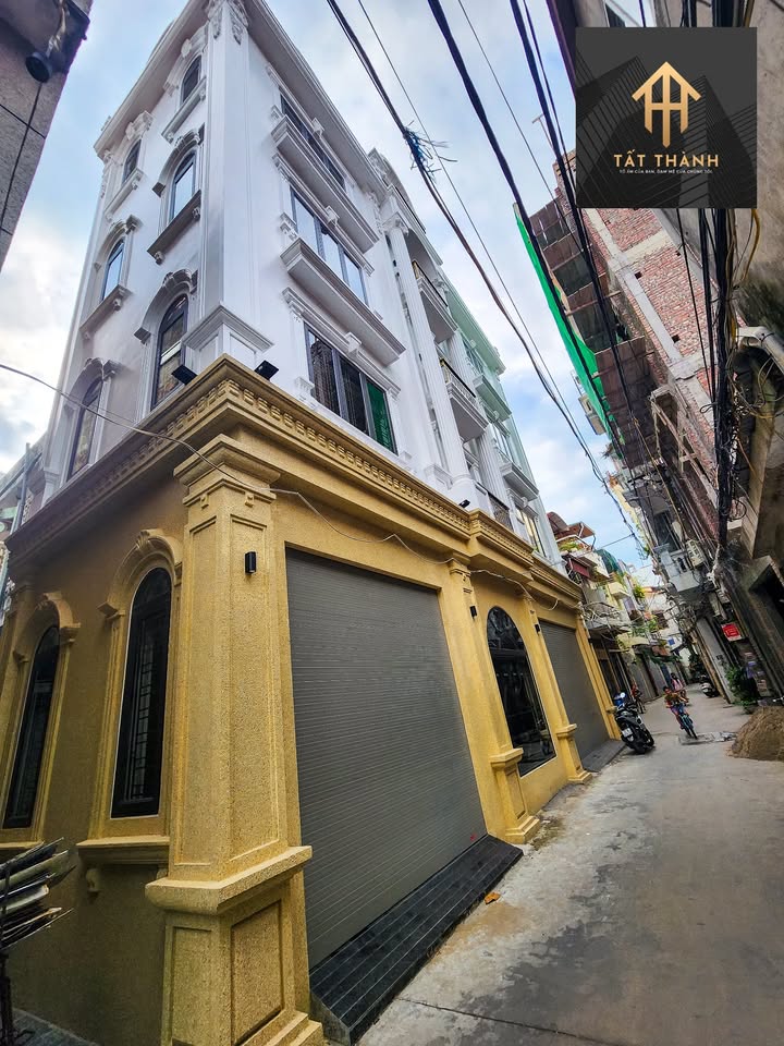 Nhà mặt phố Lê Lợi, Ngô Quyền, Hải Phòng 61m² giá 8.99 tỷ - Ô tô vào tận nhà!