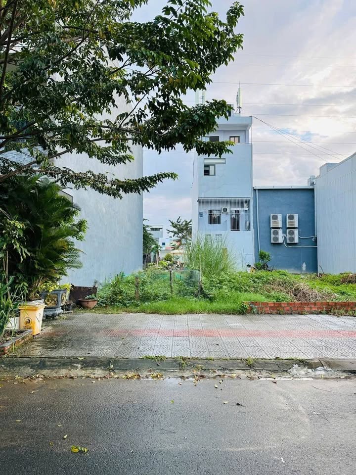 Bán đất đường Lê Ấm, Hòa Xuân, Đà Nẵng 100m² giá 6.48 tỷ - Đường rộng, vị trí đẹp!