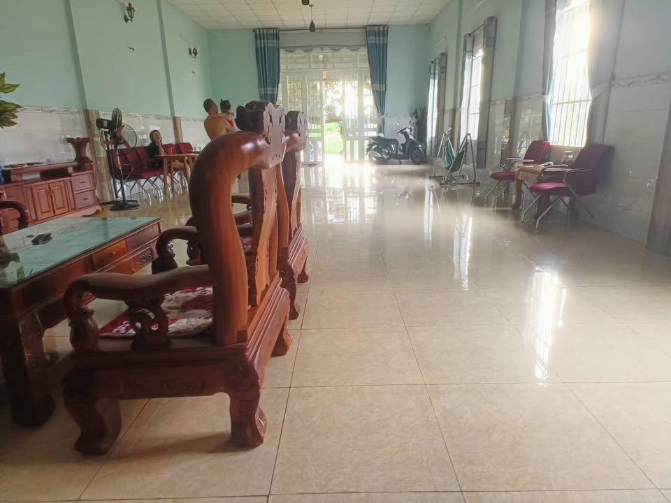 Nhà mặt tiền Lê Phụng Hiểu, Bảo Lộc 223m² giá 3.55 tỷ - Cơ hội đầu tư tuyệt vời!