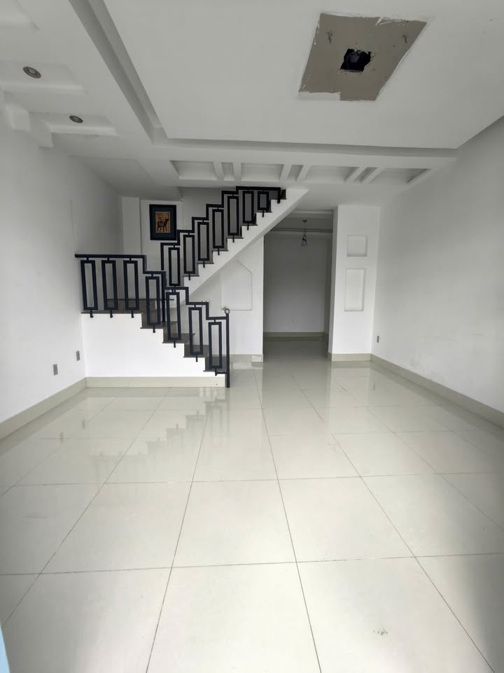 Bán nhà đẹp hẻm 171 Nguyễn An Ninh, Vũng Tàu 57m² chỉ 2.6 tỷ - Thương lượng chính chủ!