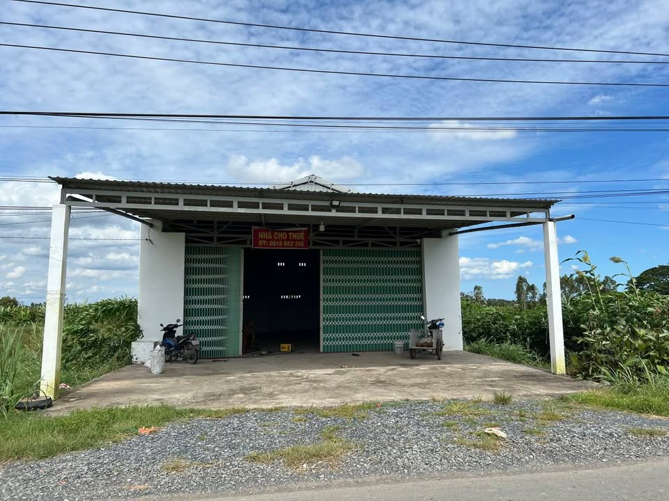 Cho thuê kho xưởng tại Ba Tri, Bến Tre 240m² - Hướng Tây Nam, giá 3.5 triệu/tháng!
