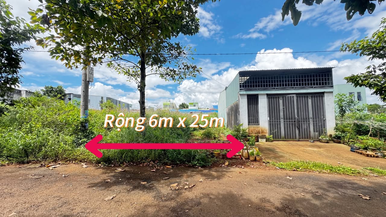 Đất mặt tiền đường Khuất Duy Tiến, Pleiku 150m² giá chỉ 1 tỷ - Cơ hội đầu tư tuyệt vời!