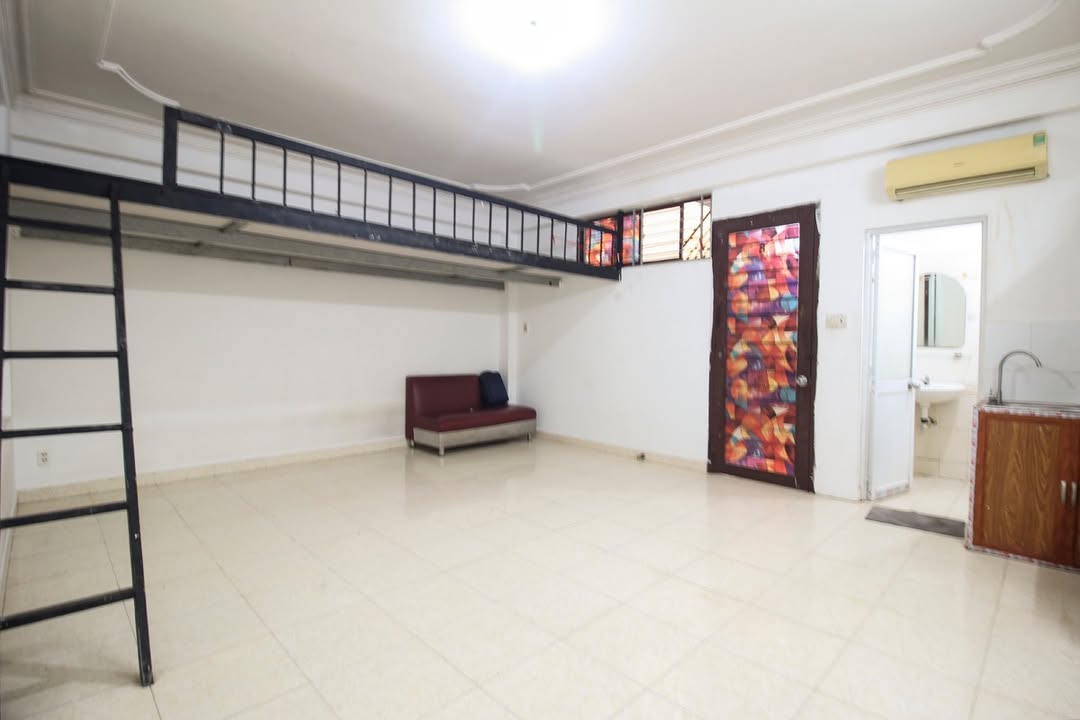 Căn hộ cho thuê 390 Cao Thắng, Quận 10, 40m² giá 4.5 triệu - Tiện nghi đầy đủ, an ninh tốt!