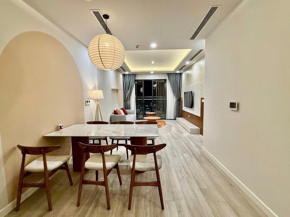 Căn hộ BRG Diamond Residence Thanh Xuân 3PN giá 28 triệu - Thiết kế sang trọng, vào ở ngay!