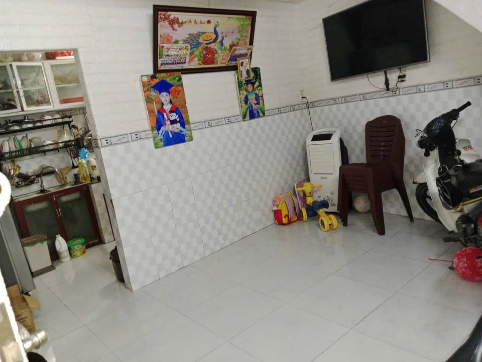 Nhà 1 trệt 1 lầu đường Đoàn Thị Kia Dĩ An 25m² giá thỏa thuận - Khu dân cư thuận tiện