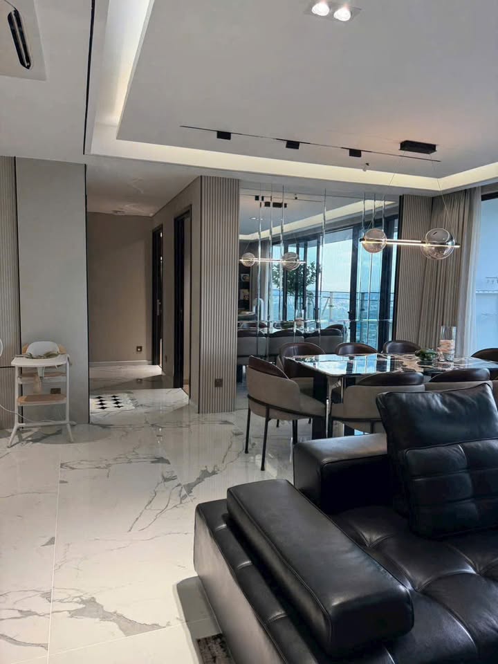 Căn hộ Estella Height 150m² giá 22 tỷ - View xa lộ tuyệt đẹp, nội thất siêu đẹp!