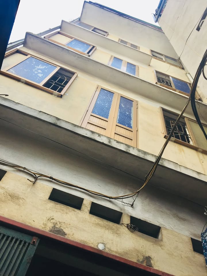 Nhà phố Đại Cồ Việt cho thuê 17m² giá 7.9 triệu - Kinh doanh online thuận lợi!