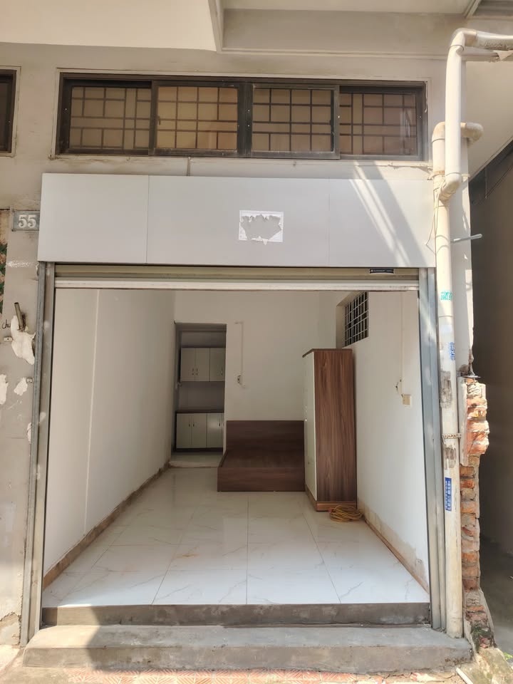 Phòng cho thuê ngõ 109 Nguyễn Sơn 22m² giá 3.6 triệu - Không chung đụng, tiện nghi đầy đủ!