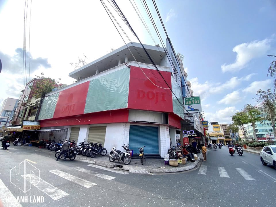 Nhà Góc Mặt Tiền Đường Hoàng Hoa Thám Rạch Giá 400m² giá 30 triệu - Phù hợp kinh doanh ngay!