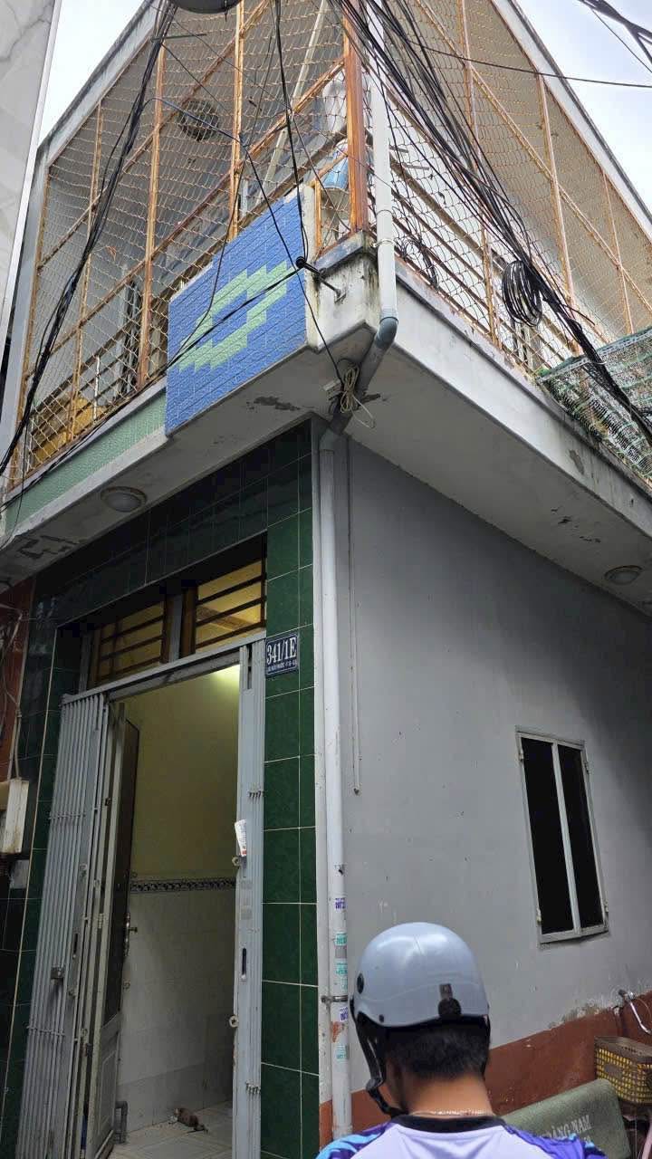 Nhà phố 33m² hẻm 341 Lưu Hữu Phước, quận 8 giá 2.47 tỷ - Cơ hội sửa chữa theo ý thích!