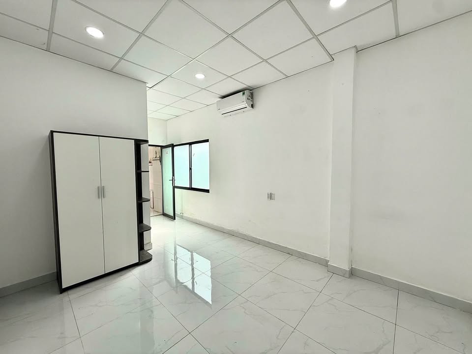 Phòng cho thuê 3 Tháng 2, quận 10 giá 5.3 triệu - Nội thất đầy đủ, miễn phí xe máy!